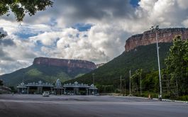 South Splendour with Karnataka, Tamil Nadu and Kerala